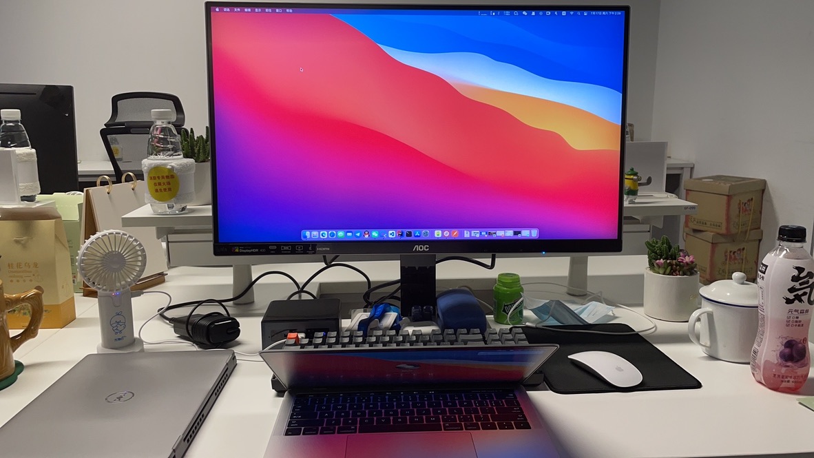 AOC 卢瓦尔 4K 显示器